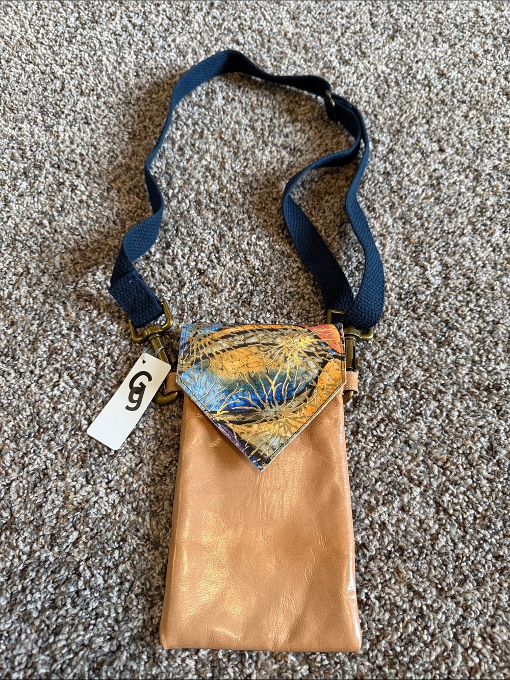 NWT G&me Colorblock Leather Crossbody Phone Pouch - Blue & Tan